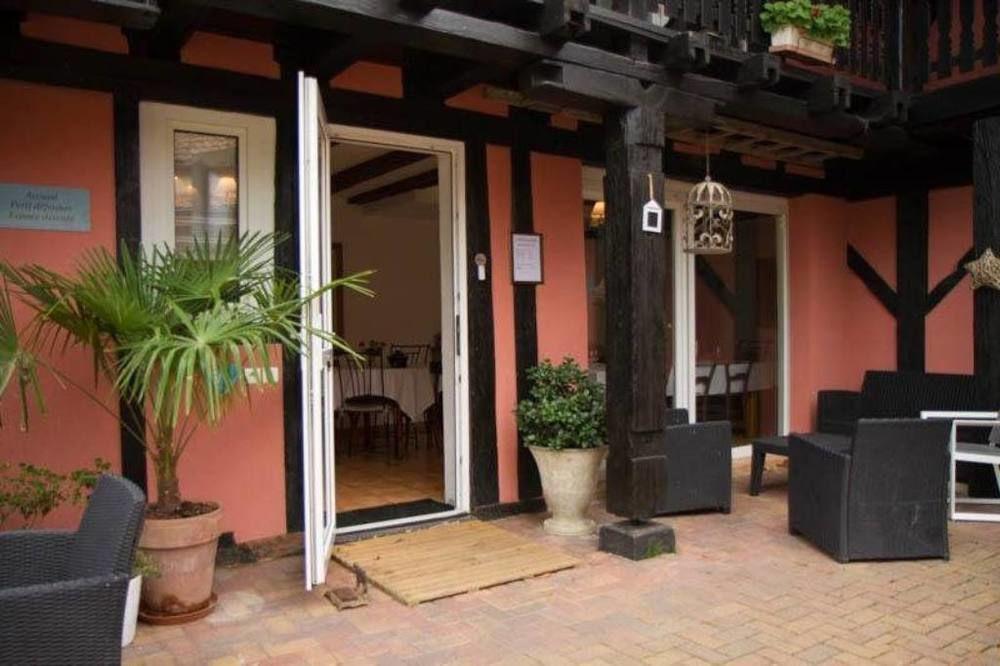 Chambres D'Hotes Le Domaine Des Remparts Selestat Ngoại thất bức ảnh